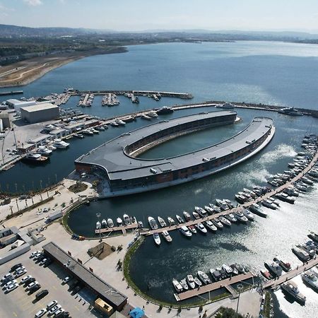 Crowne Plaza - Istanbul Tuzla Viaport Marina By Ihg Hotel Bagian luar foto