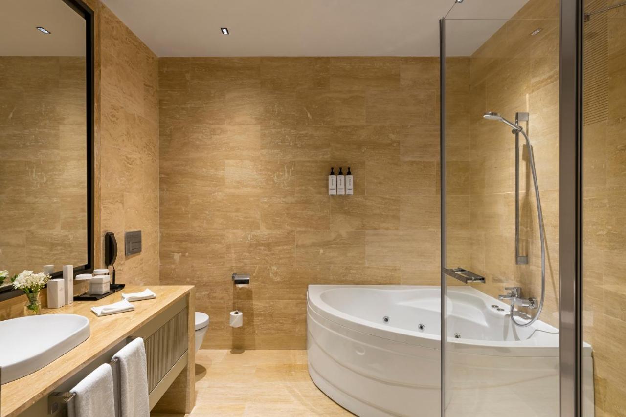 Crowne Plaza - Istanbul Tuzla Viaport Marina By Ihg Hotel Bagian luar foto